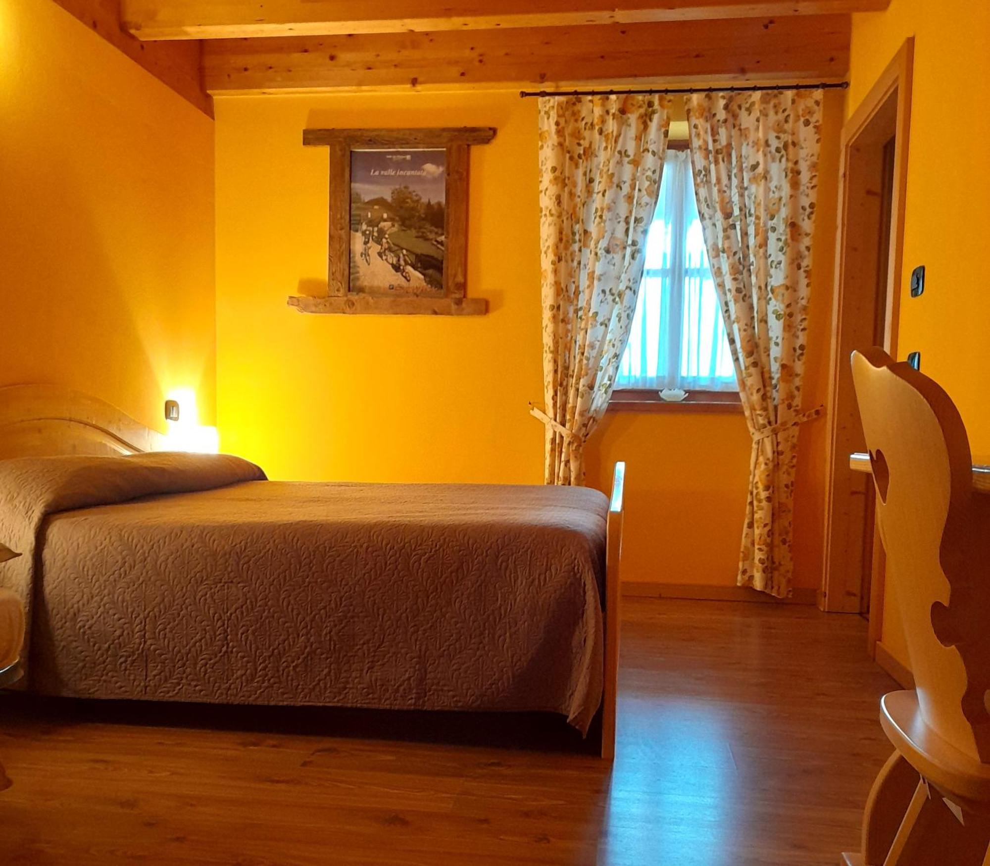 B&B Chalet Dolomiti Sant'Orsola Eksteriør billede